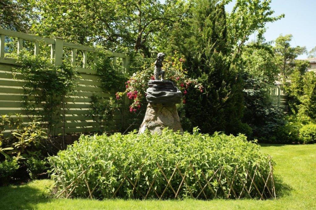Vila Florena Garden Palanga Ngoại thất bức ảnh